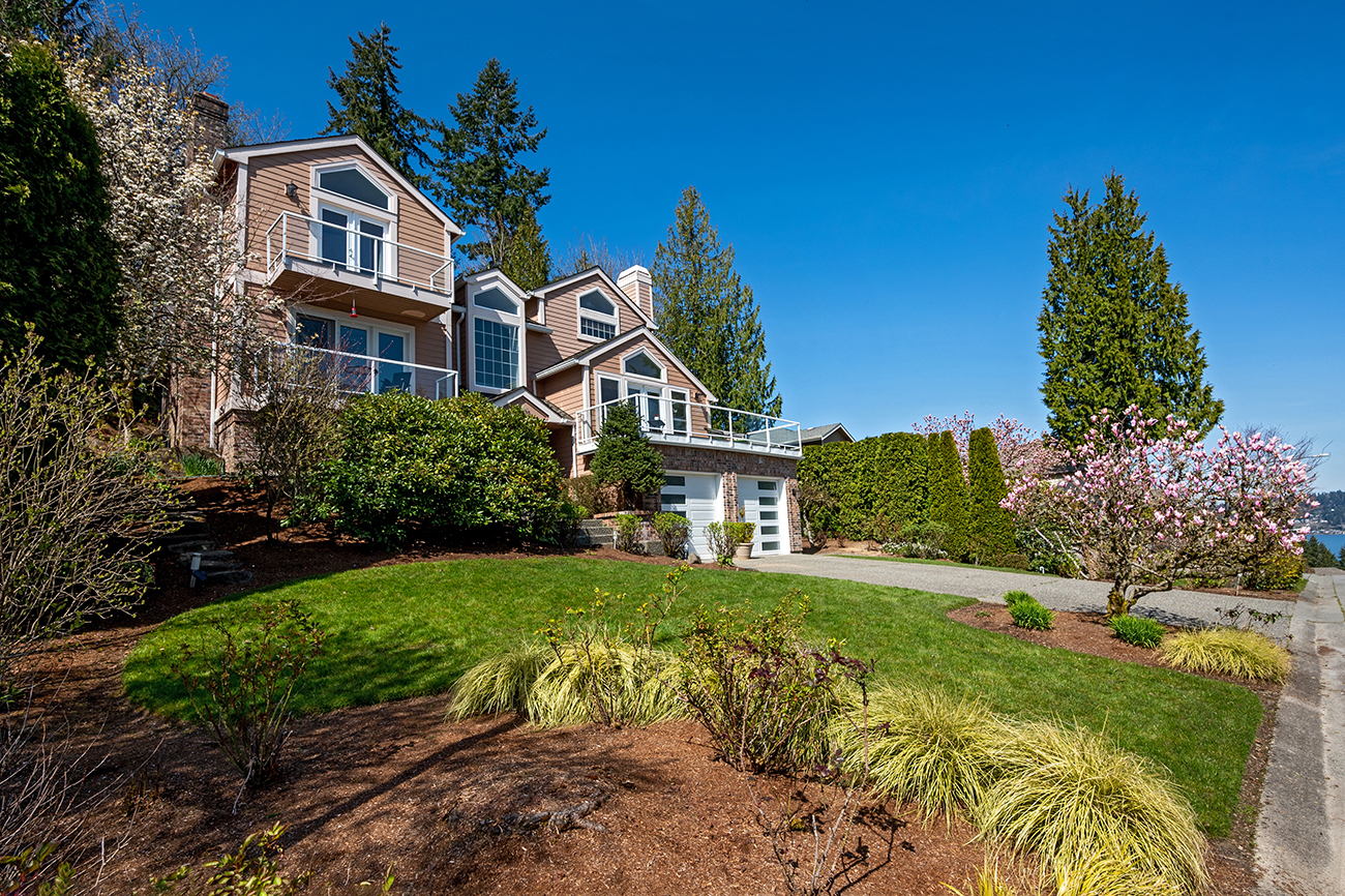 Property Photo: Exterior 1635 Pine View Dr NW  WA 98027 