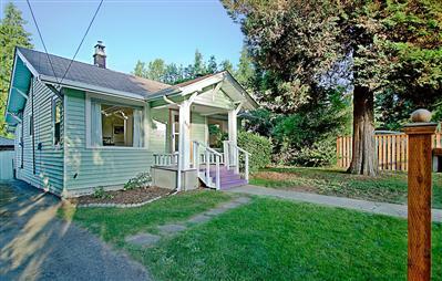 Property Photo:  4610 50th Avenue S  WA 98118 