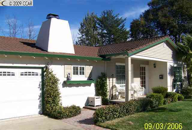 Property Photo:  139 Lockwood Ln  CA 94523-2767 