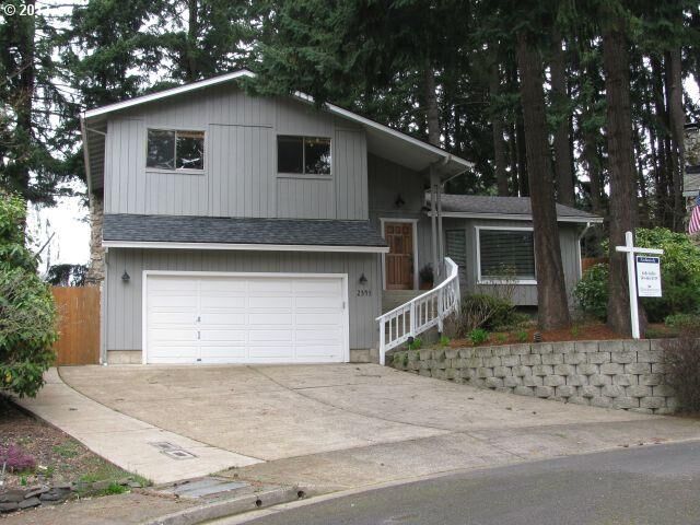 Property Photo: 2343 Todd St OR 97405