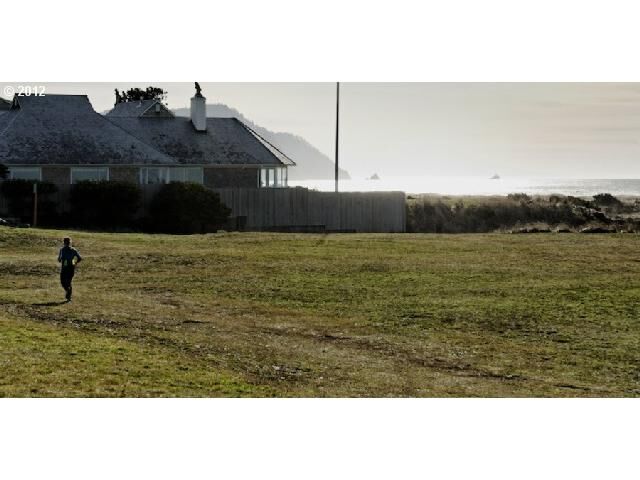 Property Photo:  22 S Ocean Ave  OR 97138 