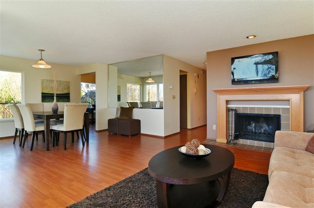 Property Photo: 1111 S Atlantic St 106 WA 98134