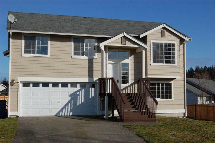 Property Photo:  8519 204th St Ct E  WA 98387 