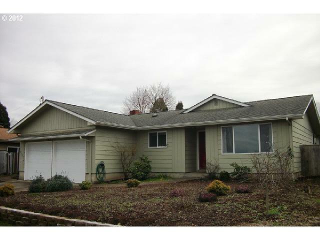 Property Photo:  1550 W 24th Ave  OR 97405 