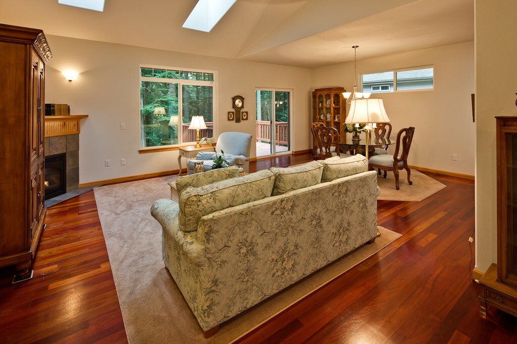 Property Photo: 20 Holly View Wy WA 98229