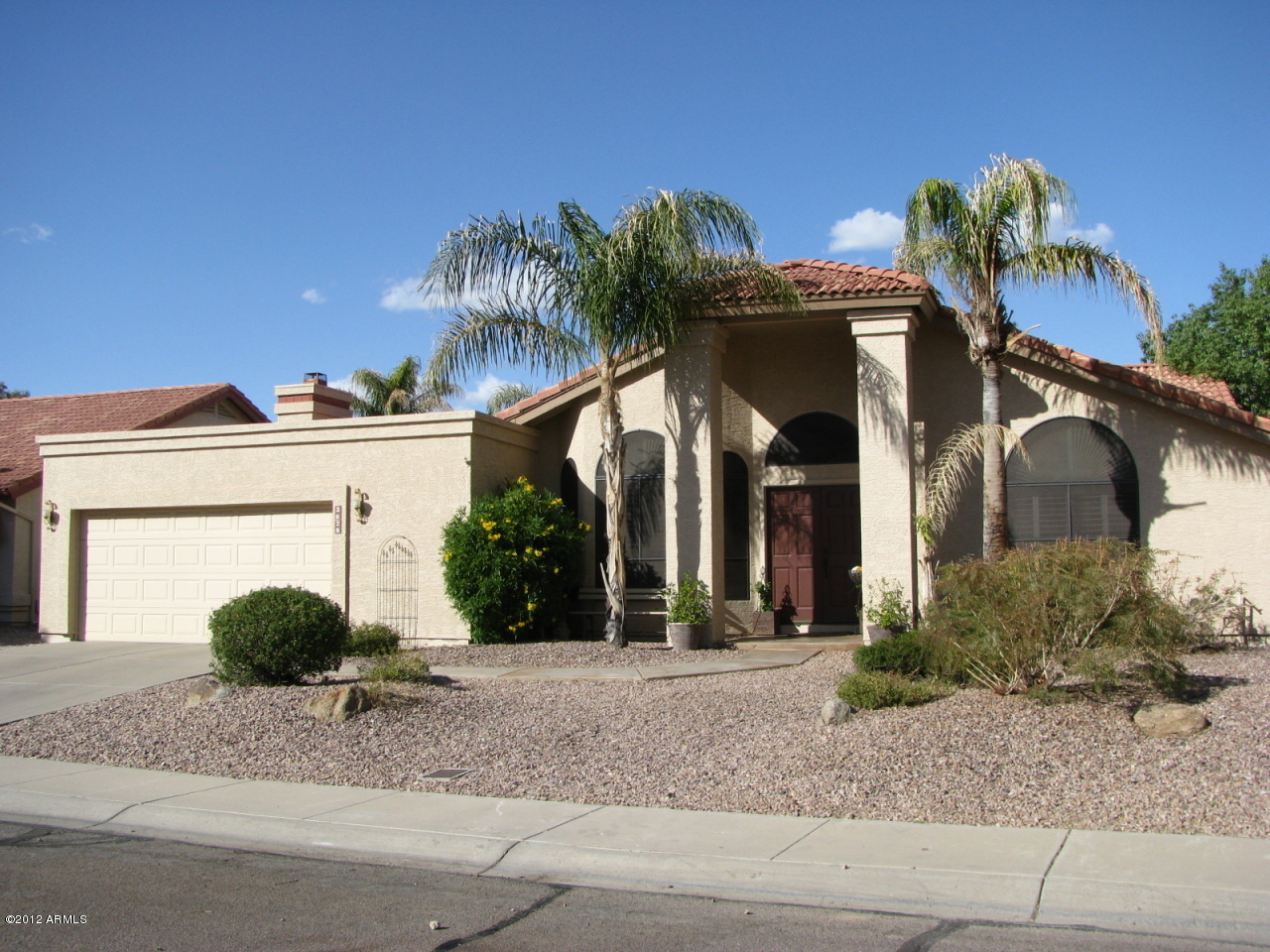 Property Photo:  3628 E Summerhaven Drive  AZ 85044 