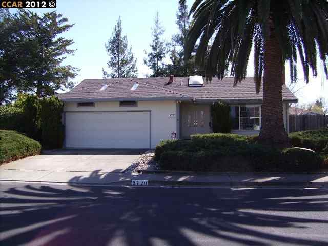 Property Photo: 2720 Lyon Cir CA 94518-2616