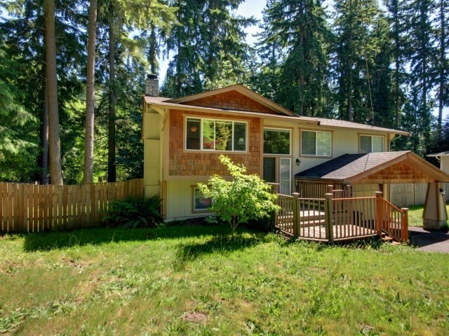 Property Photo:  21225 NE 10th Place  WA 98074 