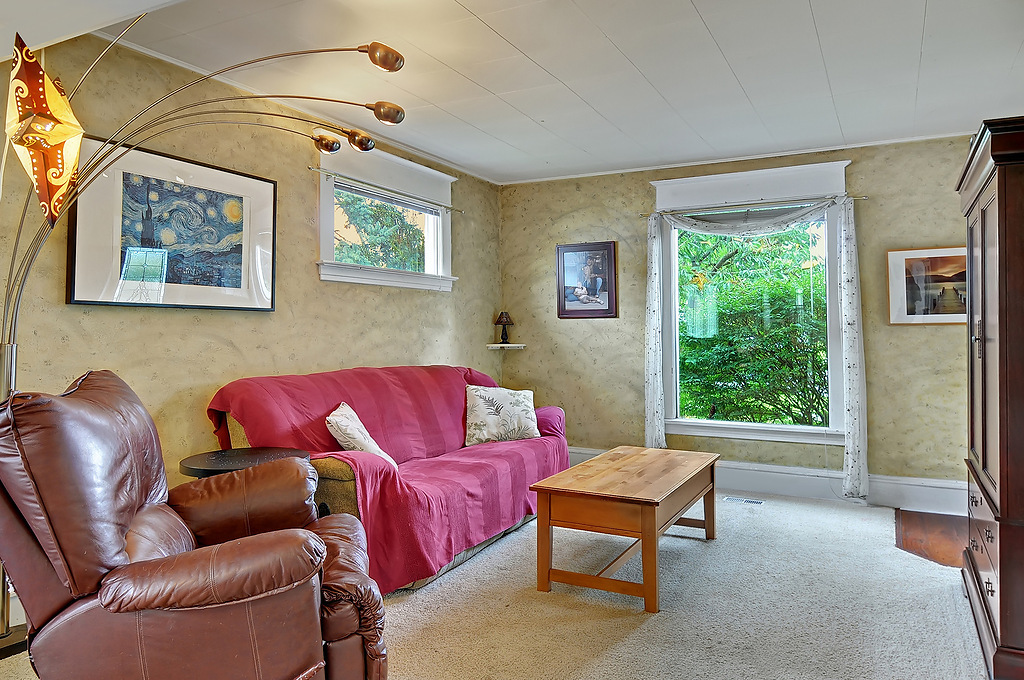 Property Photo: 2007 Virginia Avenue WA 98201