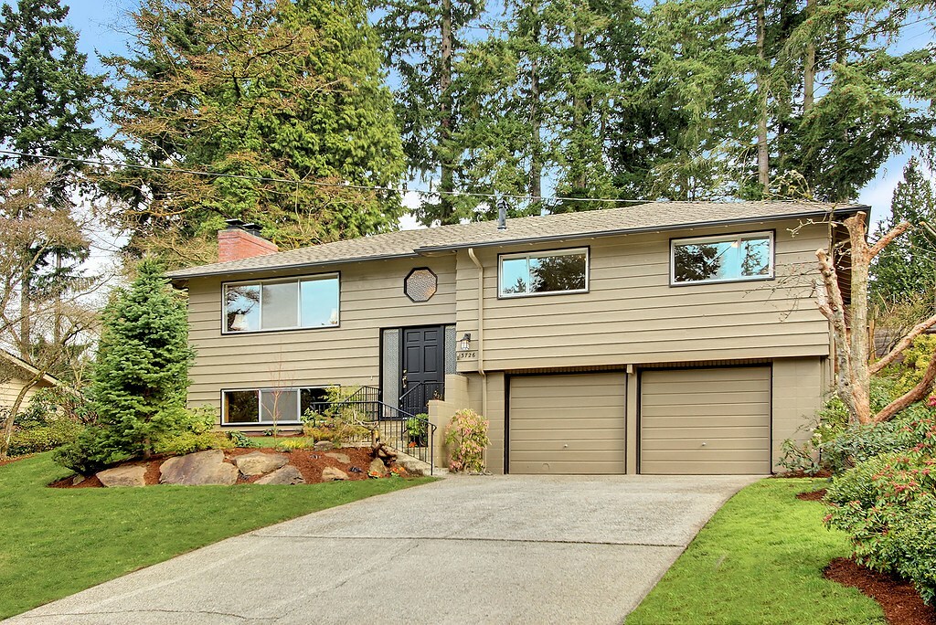 Property Photo:  3726 135th Ave SE  WA 98006 