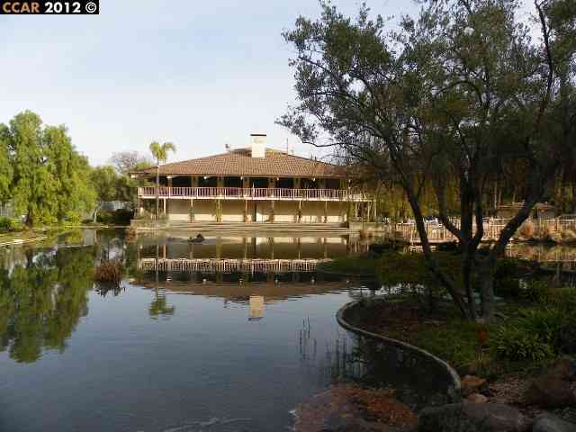 Property Photo: 440 N Civic Dr 409 CA 94596