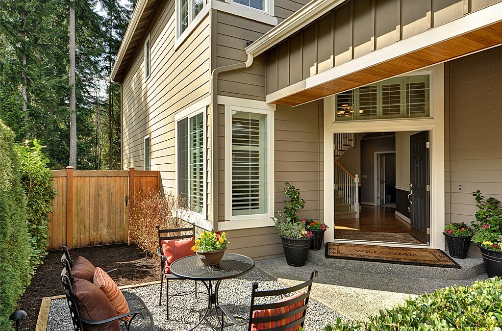 Property Photo: 26033 SE 23rd Place SE WA 98075