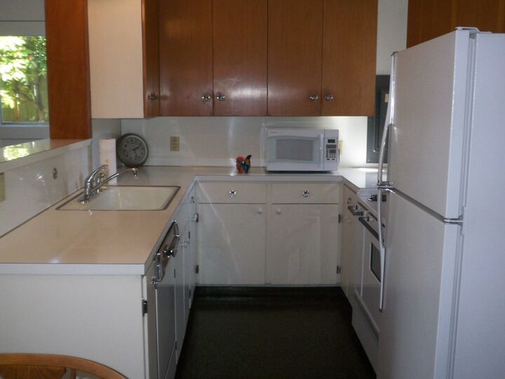 Property Photo:  112 N 105th St  WA 98177 