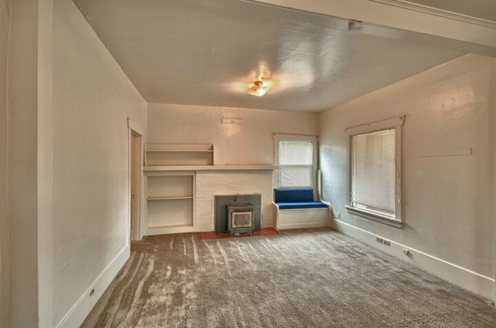 Property Photo:  4019 S D St  WA 98418 