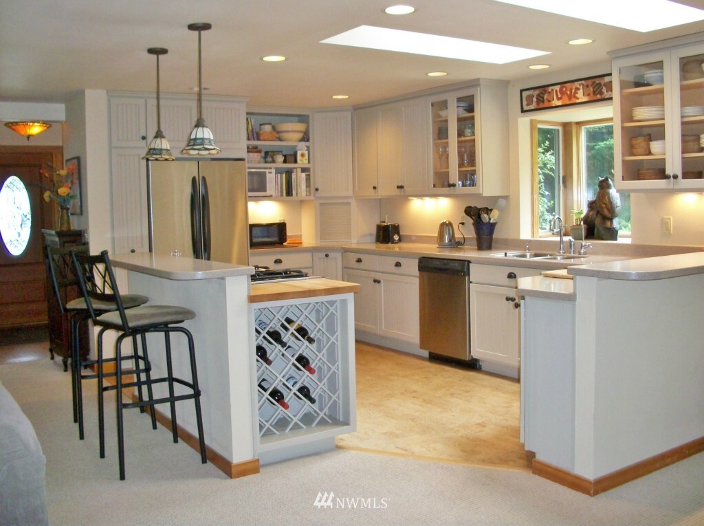 Property Photo:  111 4th Street  WA 98260 