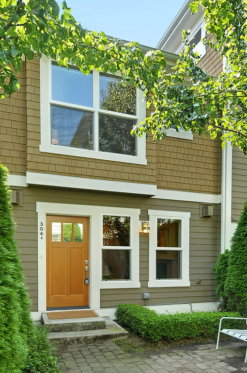 Property Photo:  304 Valley St A  WA 98109 