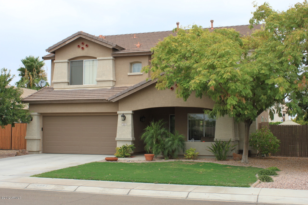 Property Photo:  7668 W Via Del Sol --  AZ 85383 