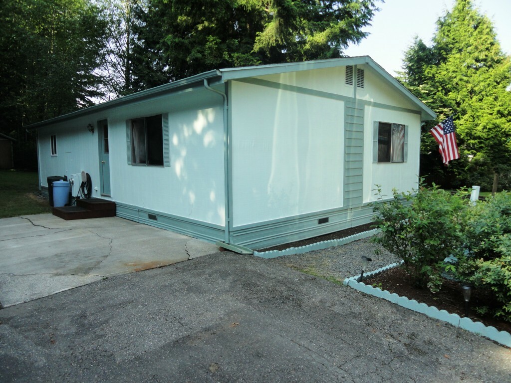 Property Photo:  20406 Little Bear Creek Rd 211  WA 98072 