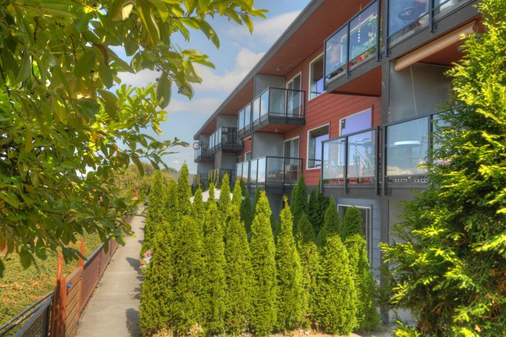 Property Photo:  3420 15th Ave W 306  WA 98119 