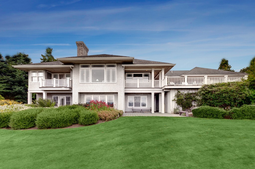 Property Photo: 4327 Clyde Rd WA 98260