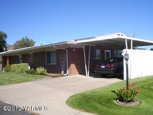 Property Photo:  3903 Sunrise Park Dr  WA 98902 