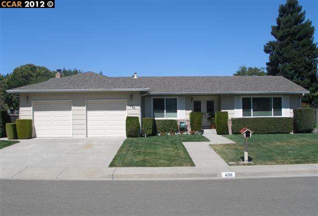 Property Photo:  
