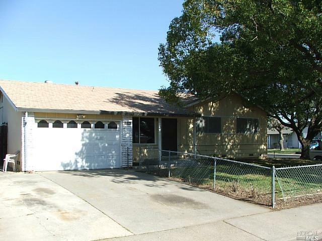 Property Photo:  1613 Amapola Street  CA 95687 