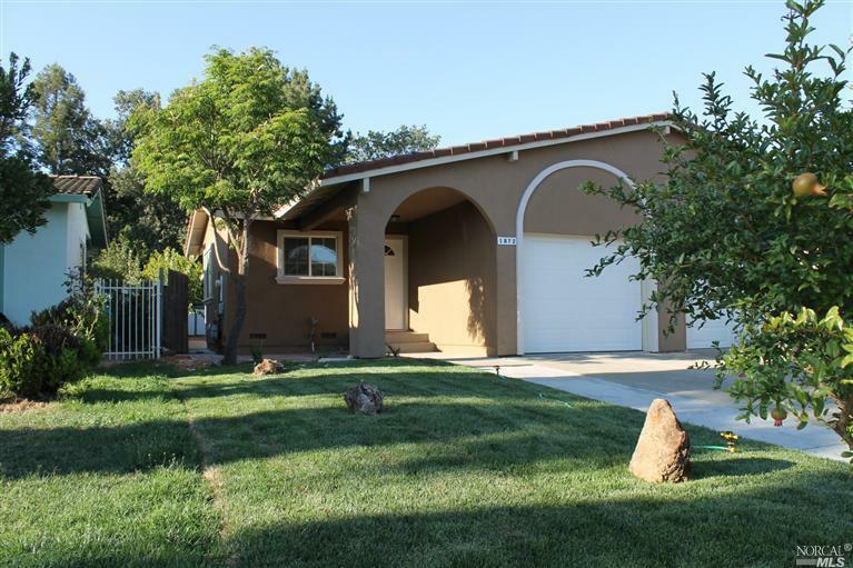 Property Photo:  1872 Commons Court  CA 95492 