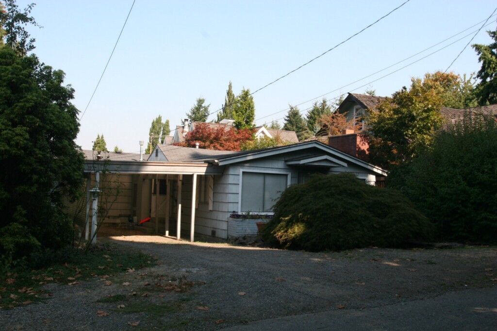 Property Photo: 420 6th Avenue S WA 98033