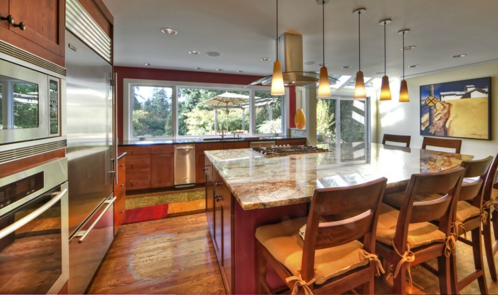 Property Photo: 18017 157th Ave NE WA 98072