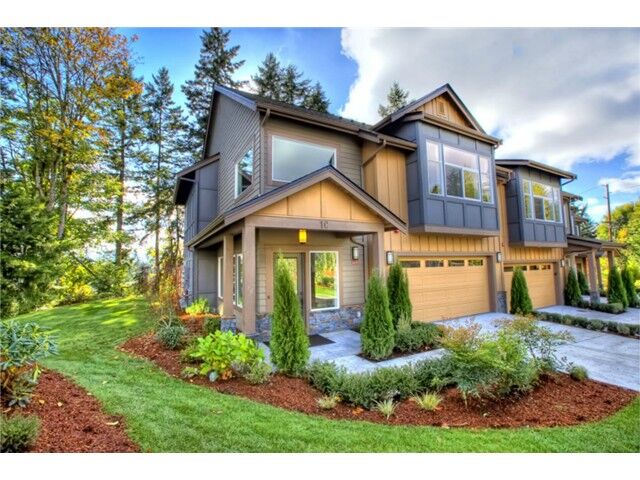 Property Photo:  900 228th Ave NE 8B  WA 98074 