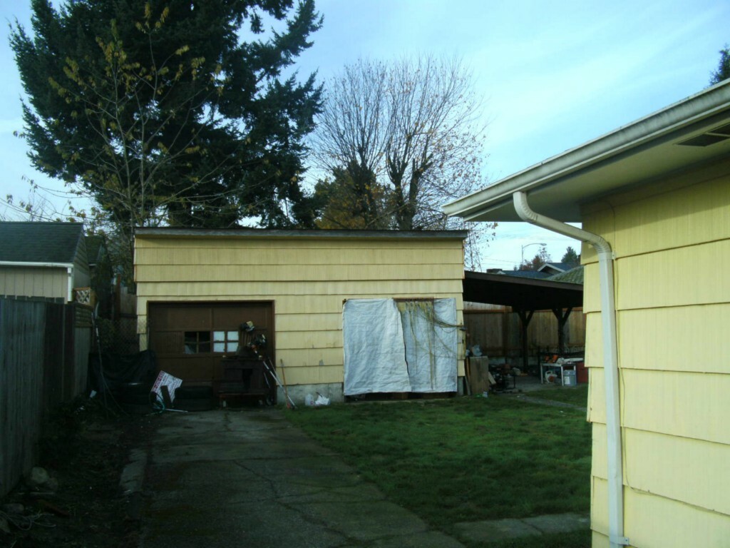 Property Photo: 1914 N Ferdinand St WA 98406