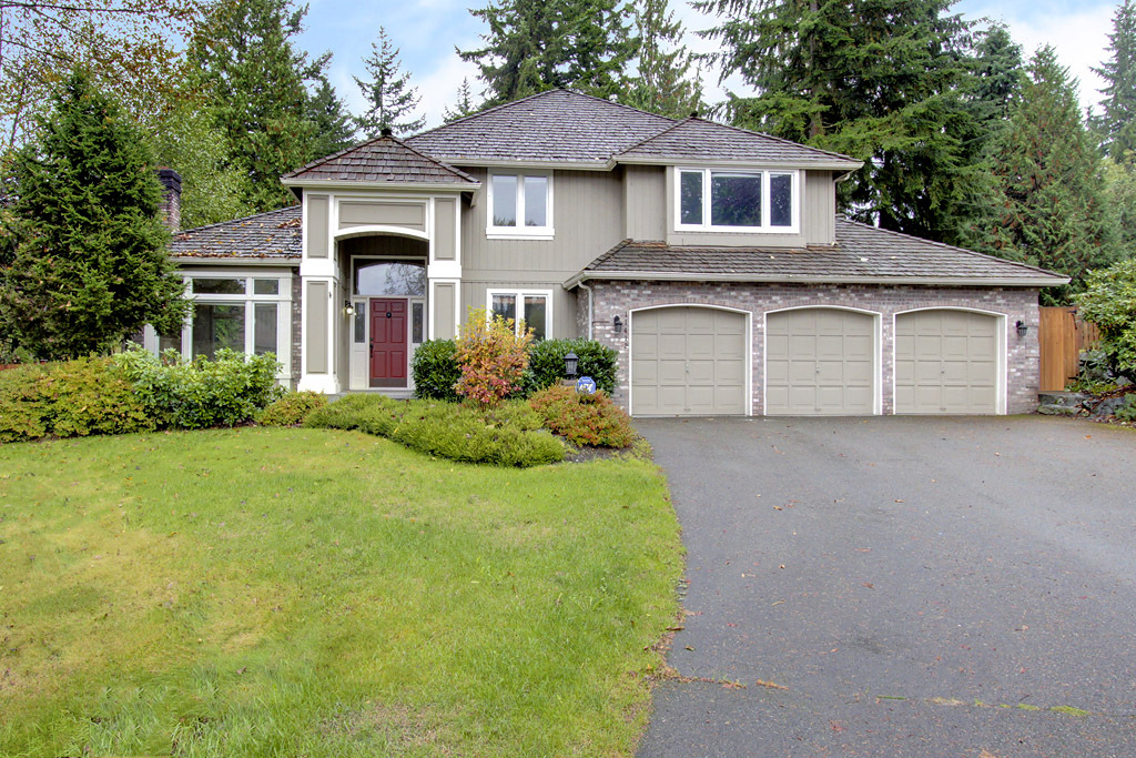 Property Photo: 11412 206th St SE WA 98296