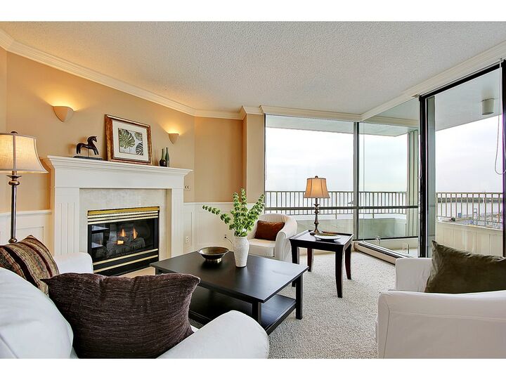 Property Photo:  6533 Seaview Ave NW A301  WA 98117 