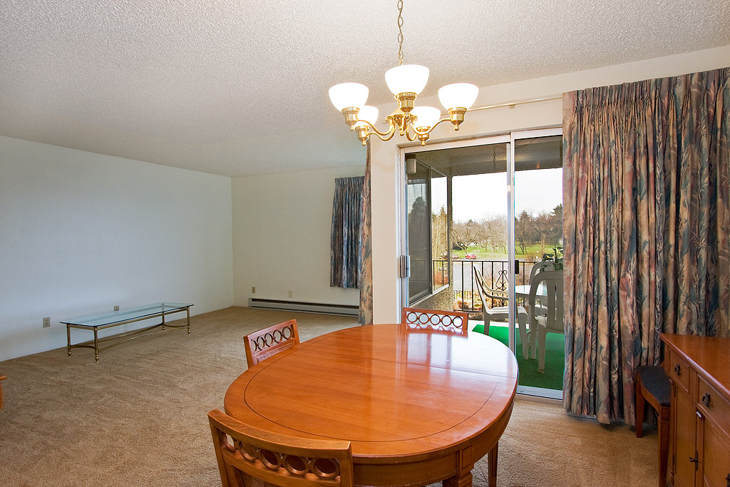 Property Photo: 9030 Seward Park Ave S 308 WA 98118