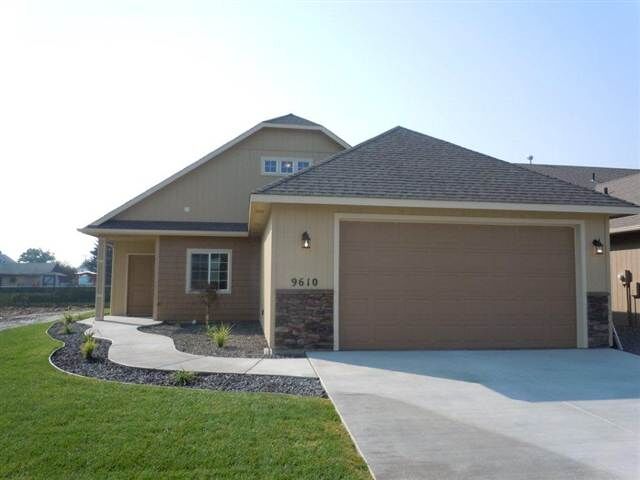 Property Photo: 9610 E Hoffman Ln WA 99206