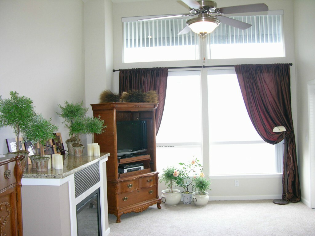 Property Photo:  225 Logan Ave S 353  WA 98057 