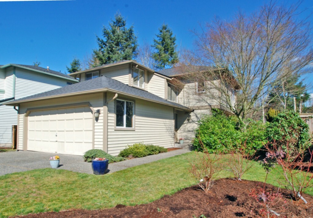 Property Photo:  4216 243rd Place SE  WA 98029 