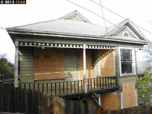 Property Photo: 418 Heald St CA 94525-1222