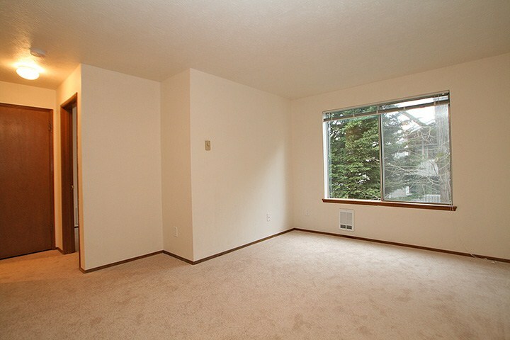 Property Photo: 14009 32nd Ave NE 201 WA 98125