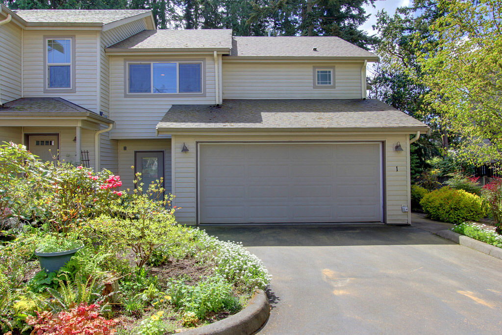 Property Photo:  20806 72nd Avenue W 1  WA 98026 