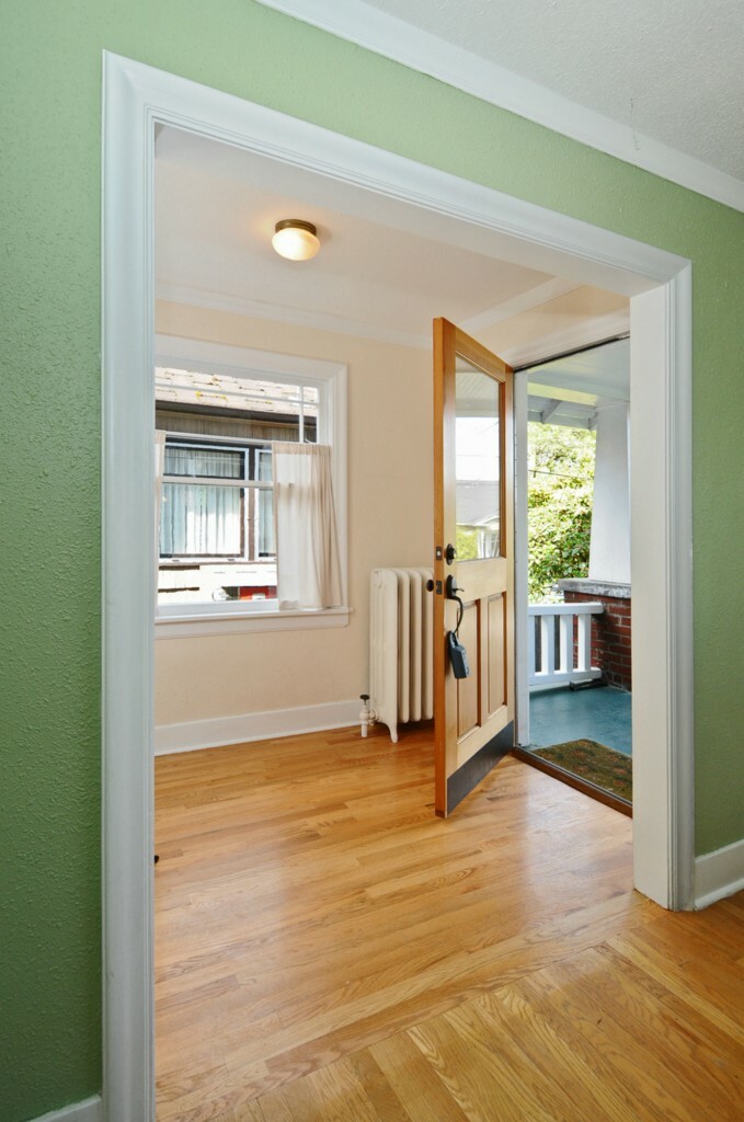 Property Photo: 5235 37th Ave NE WA 98105