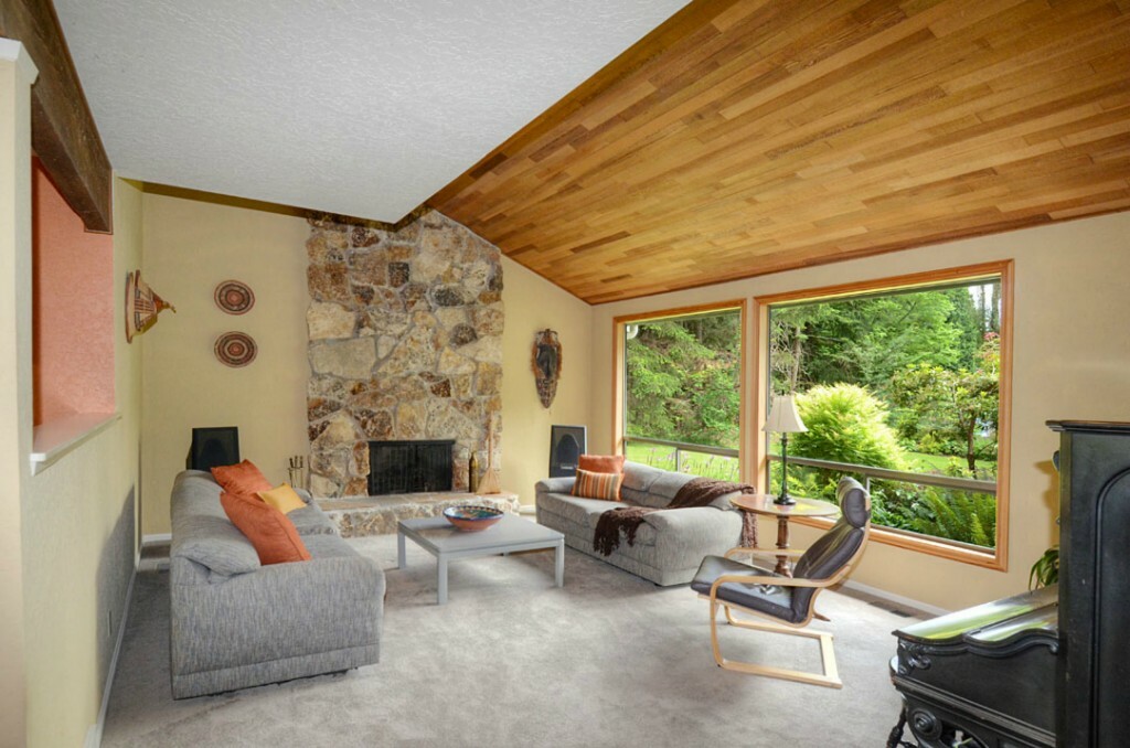 Property Photo:  16034 162nd Place NE  WA 98072 