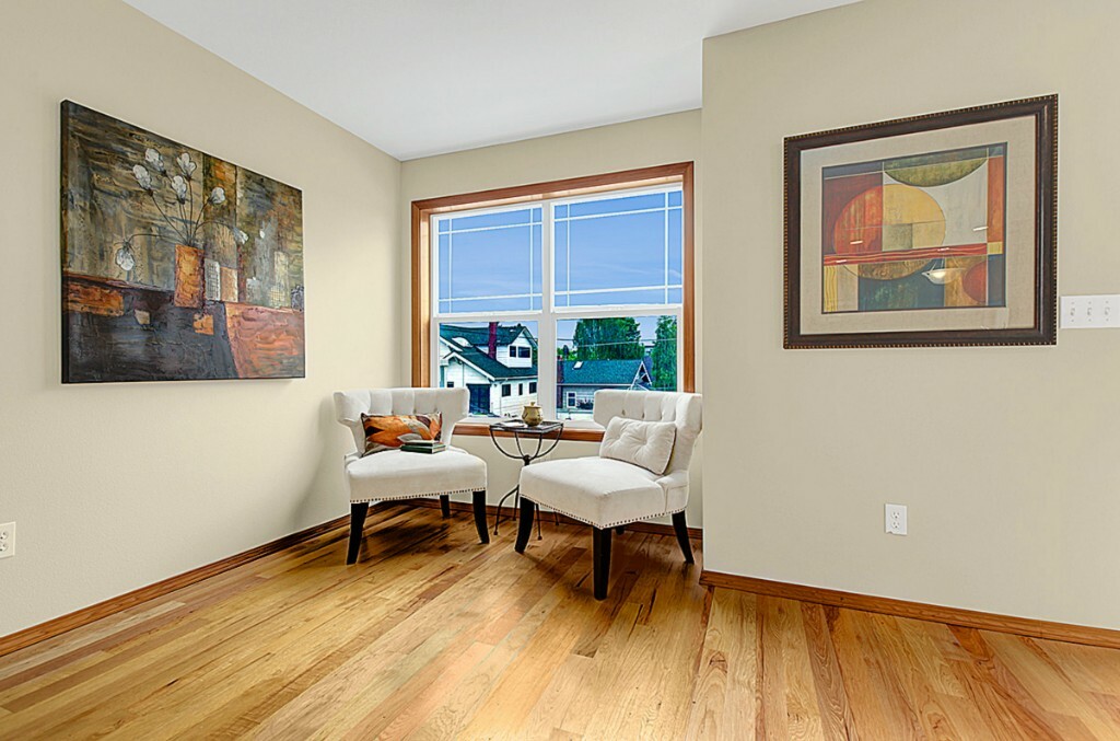 Property Photo:  4507A Woodland Park Ave N  WA 98103 