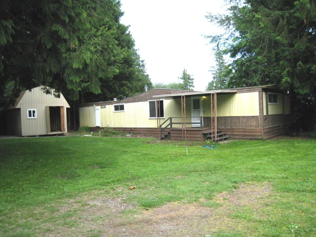 Property Photo: 3637 Waldron Dr WA 98248