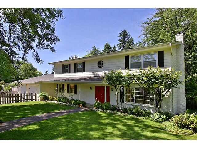 Property Photo:  4421 SW 54th Pl  OR 97221 