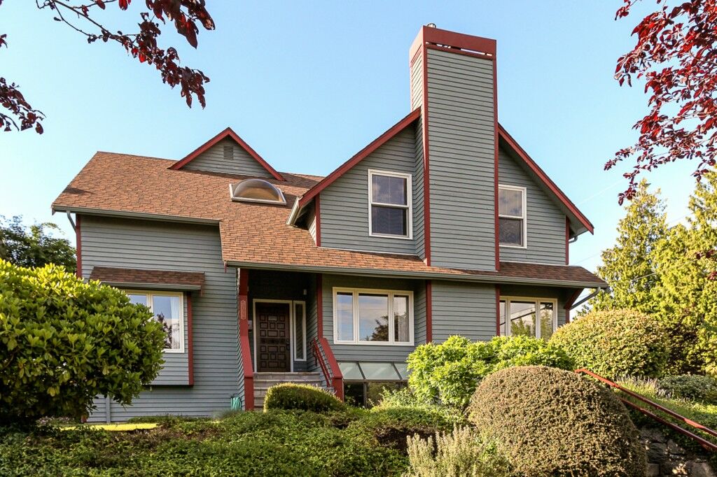 Property Photo:  2356 N 61st  WA 98103 