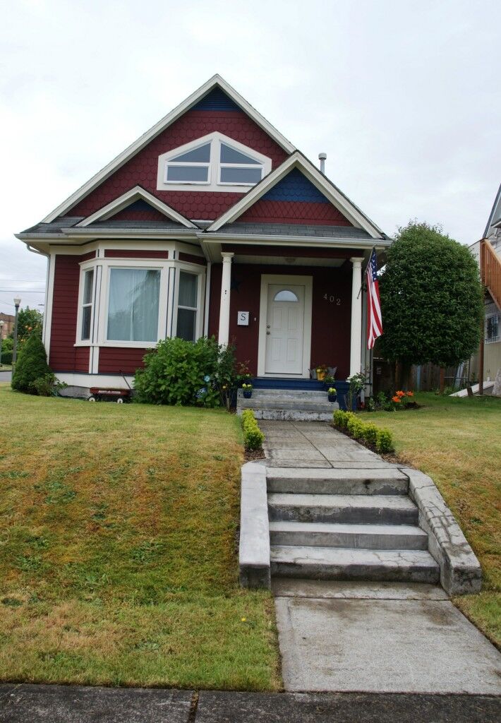 Property Photo: 402 S 35th St WA 98418
