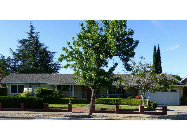Property Photo: 19991 La Mar Drive CA 95014