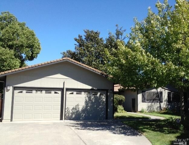 Property Photo:  415 Hillside Circle  CA 95620 